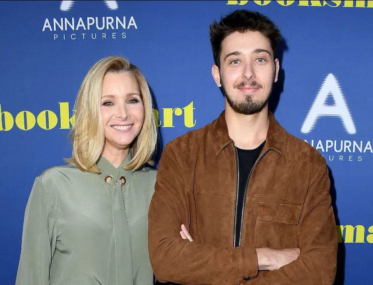 lisa kudrow son