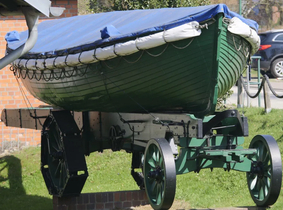 Boat Trailer Essentials: Accessories & Parts for Easy Maintenance Boat Trailer Essentials Accessories & Parts for Easy Maintenance