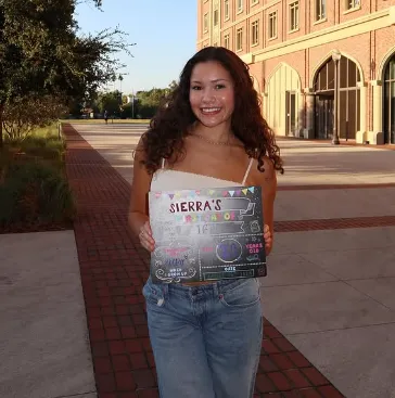 Sierra Haschak Age, Height, Weight, Net Worth, Career And Full Bio