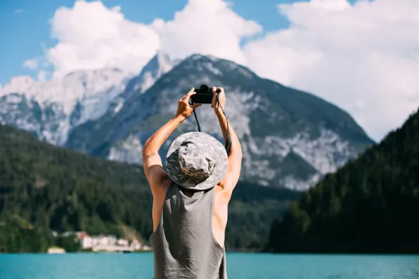 Useful Features of Photo Processing Apps for Travel Photography Useful Features of Photo Processing Apps for Travel Photography