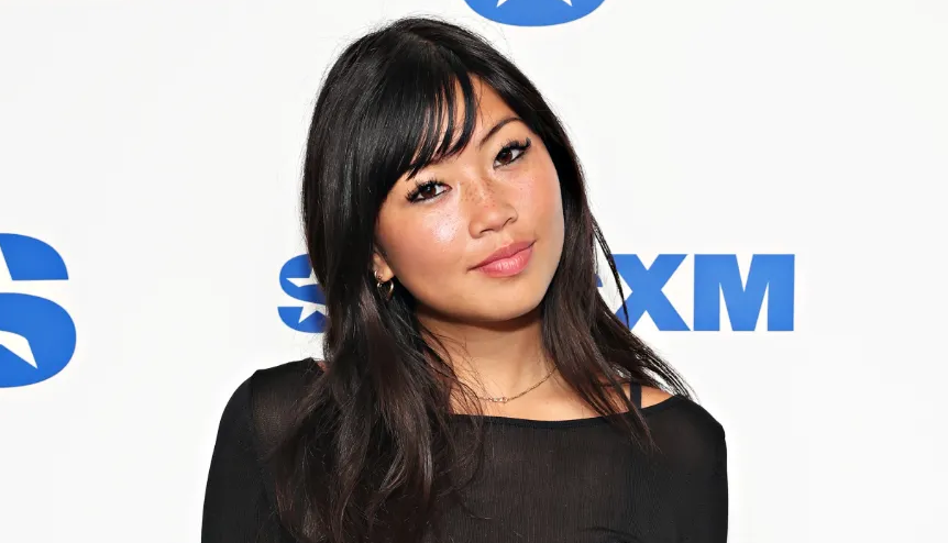 What Ethnicity Is Beabadoobee? Full Biography, Career, and Lifestyle what ethnicity is beabadoobee